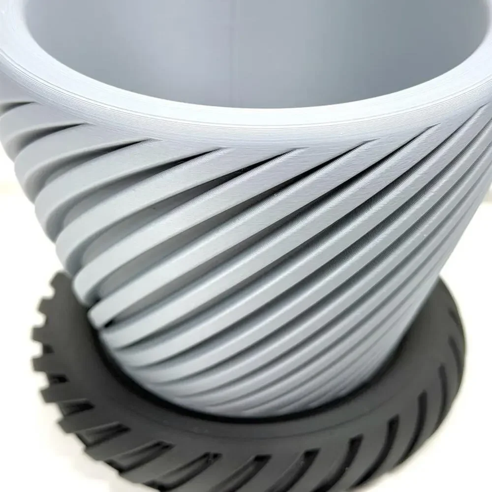 Leiria Planter, Indoor Plant Pot with Decorative Drip Tray, Tabletop Planter